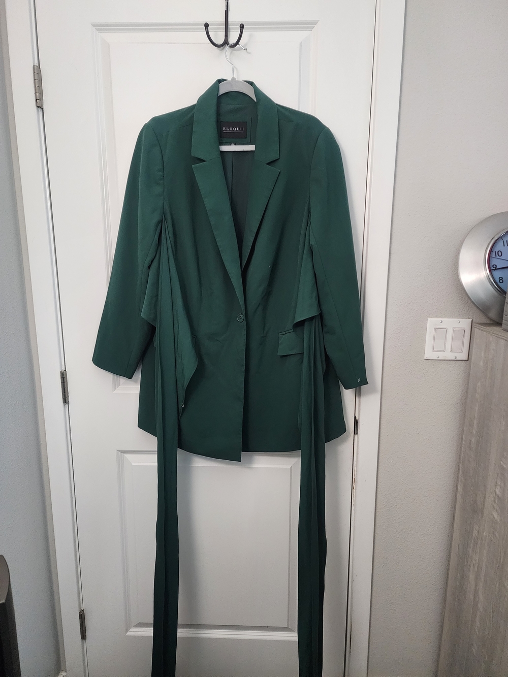 Eloquii Emerald Green Wrap Blazer with Self-Tie Waist - Picture 2 of 4